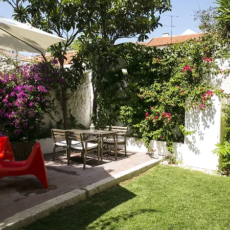 54 Santa Catarina Apartments