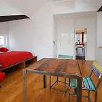 54 Santa Catarina شقة