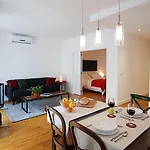 54 Santa Catarina Apartments *